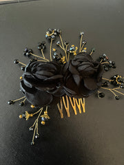 Comb Pin (Black Roses)
