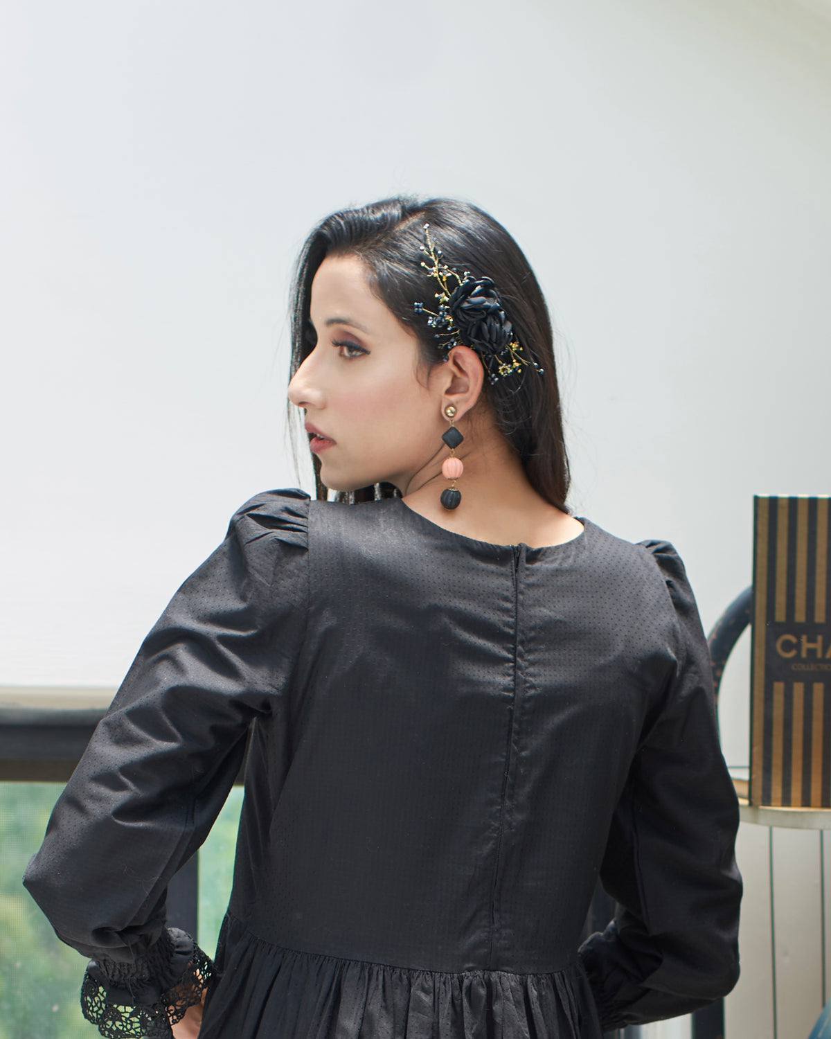 Comb Pin (Black Roses)