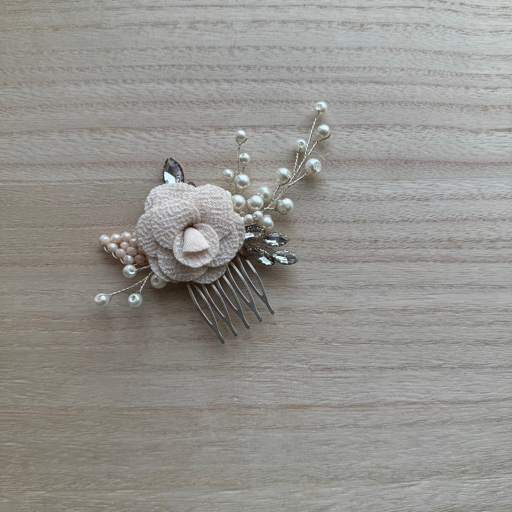 Ivory rose combpin