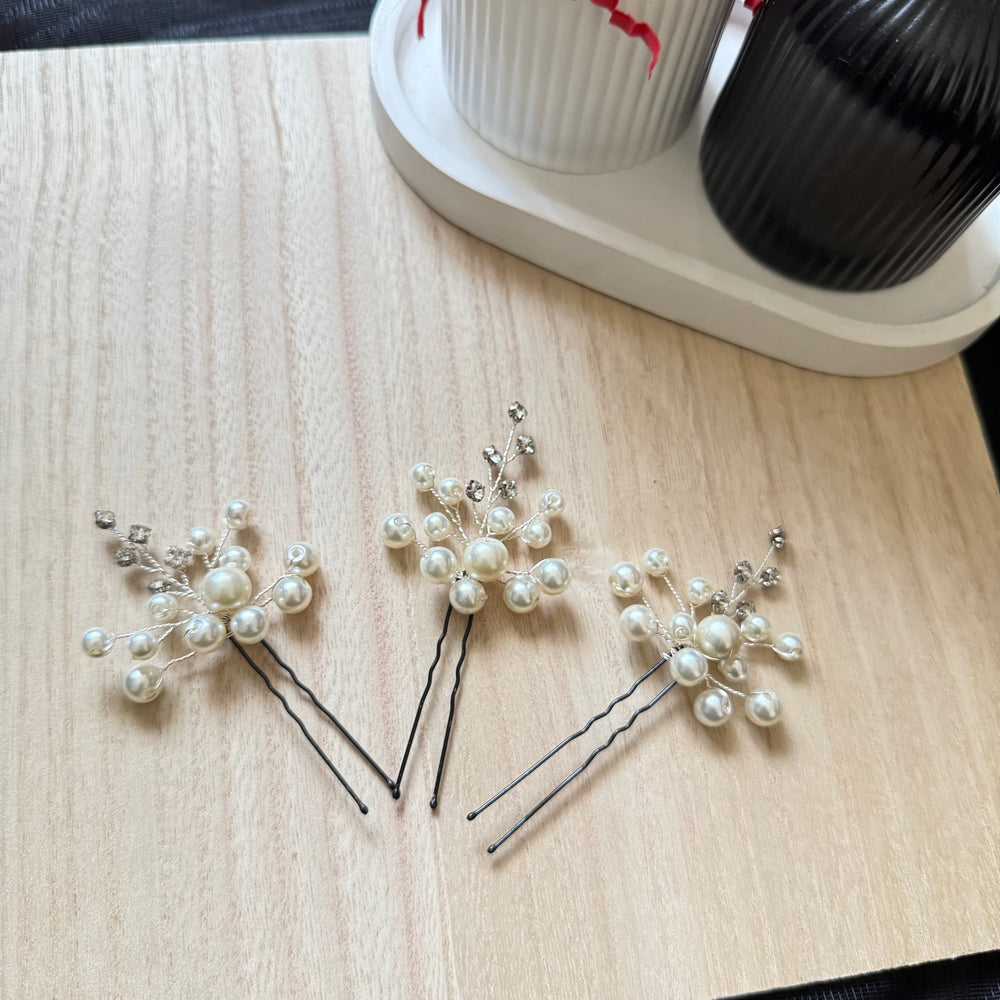 Pearl Bun Pin Set