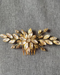 Comb Pin (Lily Gold)