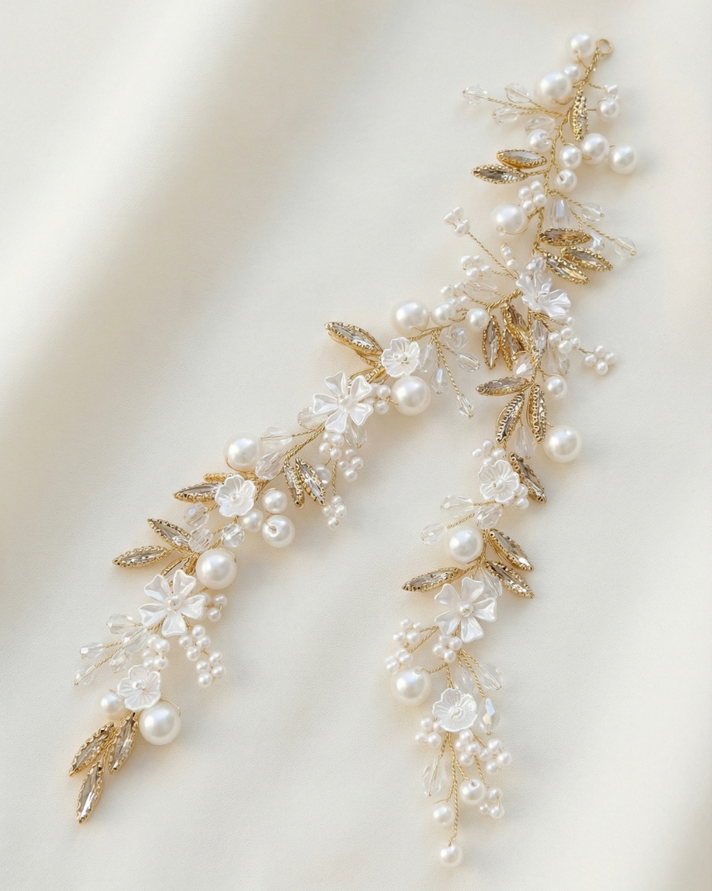 The Blanc Fleur Gold Hair Vine – Pearl & Crystal Edition