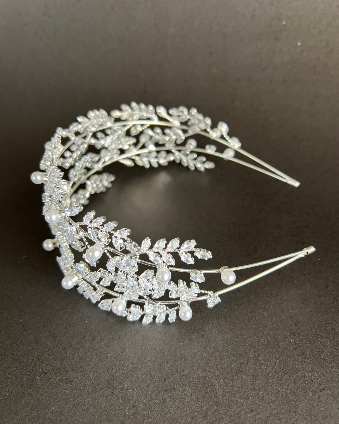 Tiara 05